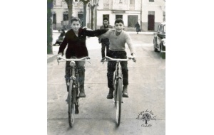 1959, Enero 30 - Con las bicis